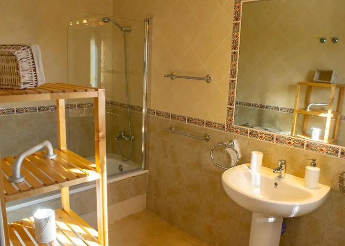 Elissa With 3 Bedrooms Andpool And Views Close To Conil